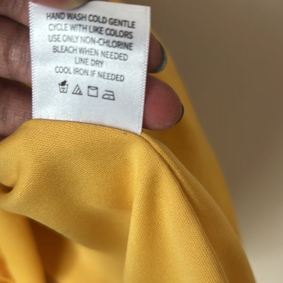 Gently used mustard yellow dress perfect for a causal day out with the girls - Picture 3 of 7